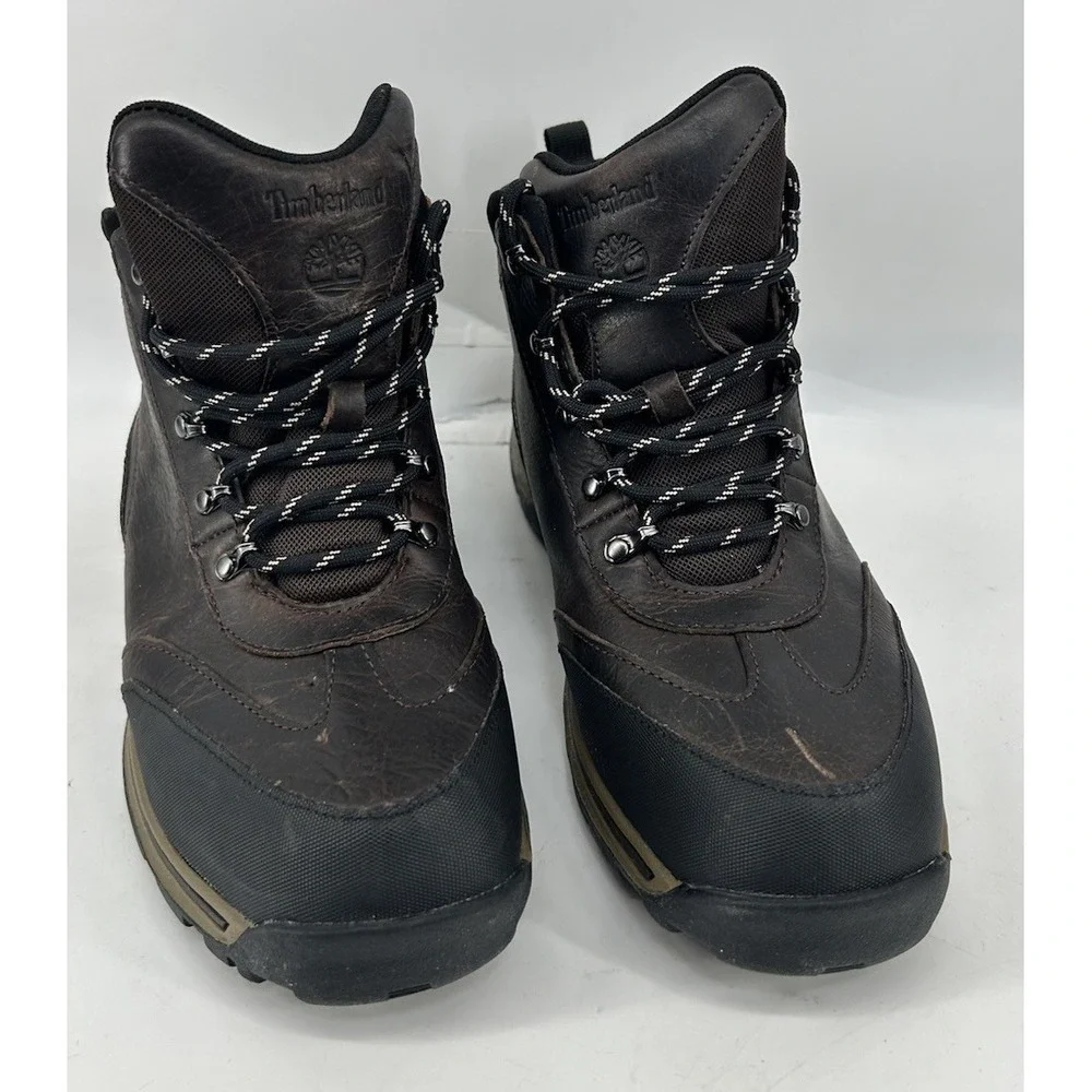 Timberland backroad hiker